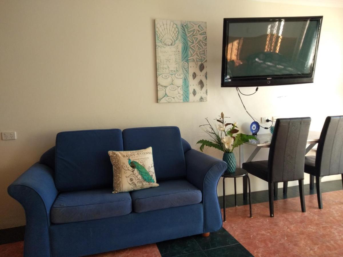 Queenslander Motel โกลด์โคสต์ ภายนอก รูปภาพ