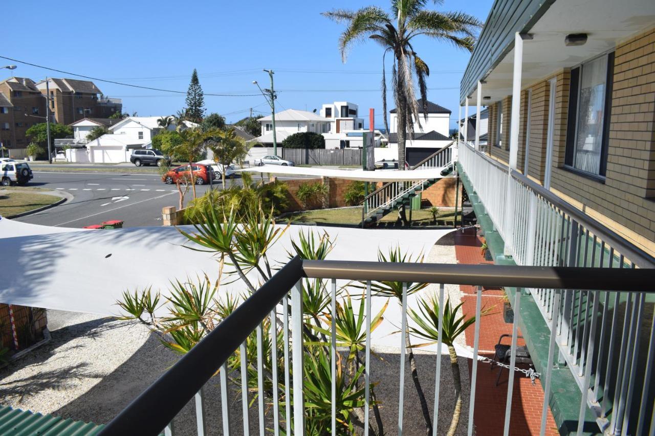 Queenslander Motel โกลด์โคสต์ ภายนอก รูปภาพ