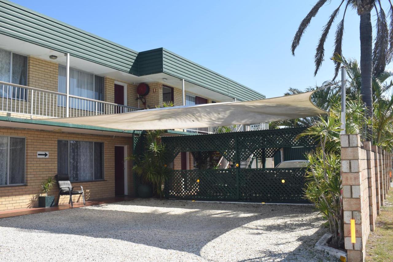Queenslander Motel โกลด์โคสต์ ภายนอก รูปภาพ