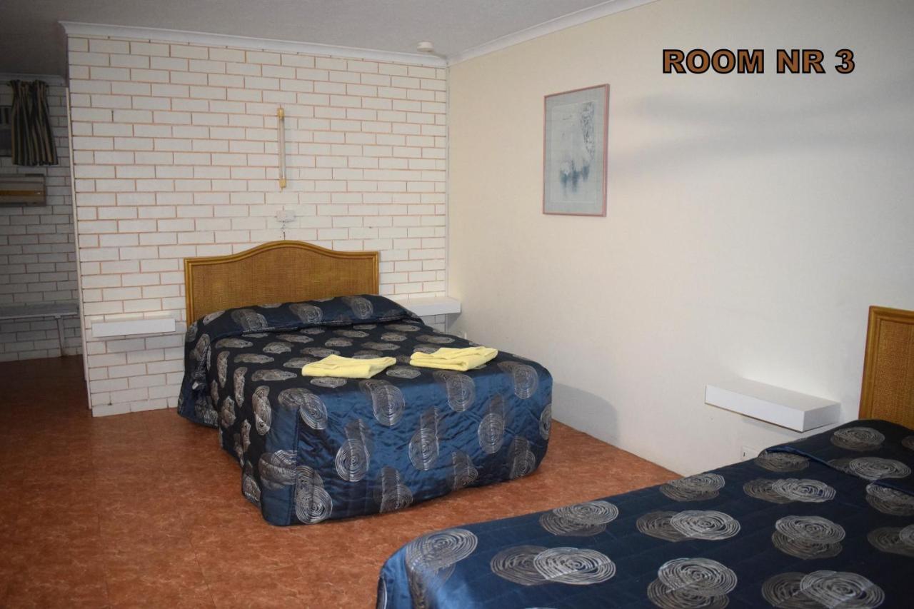 Queenslander Motel โกลด์โคสต์ ภายนอก รูปภาพ